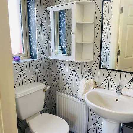 Brand New 2 Bedroom Overlooking Bay Estuary Vakantiehuis Kenmare