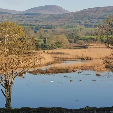 Brand New 2 Bedroom Overlooking Bay Estuary Vakantiehuis Kenmare