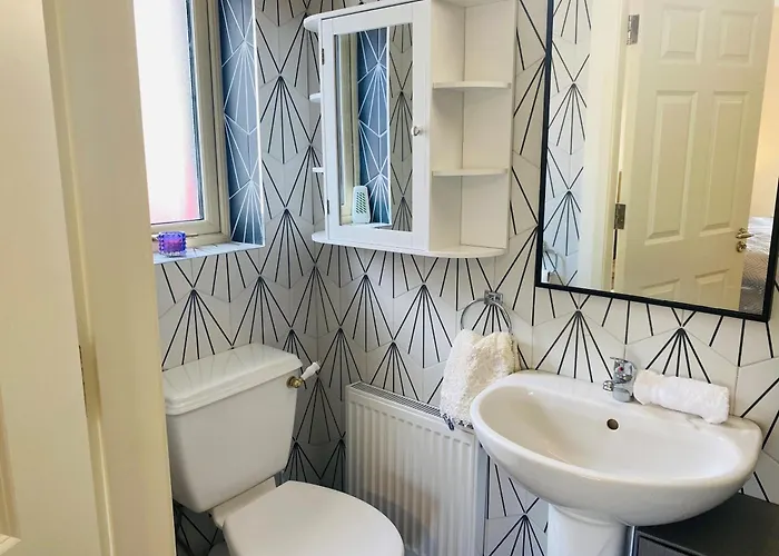 Brand New 2 Bedroom Overlooking Bay Estuary Dom wakacyjny Kenmare